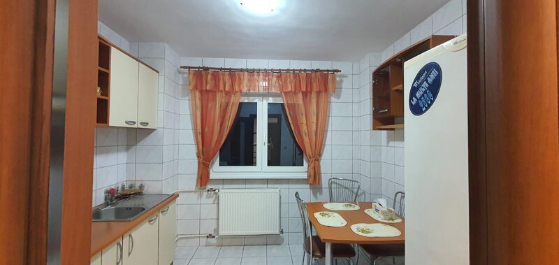 Ghencea Capat 41 Drumul Taberei Ap 2 camere mobilat utilat complet